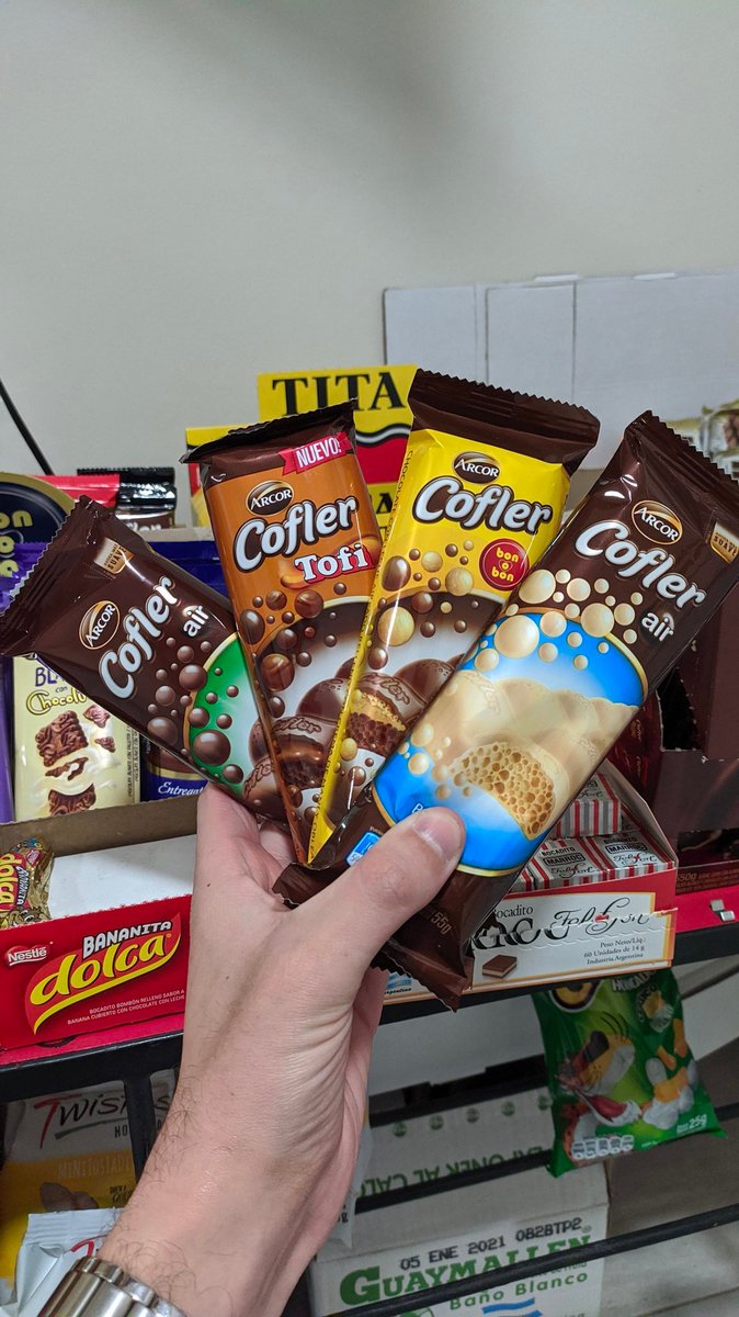 LucasDeDios14's tweet photo. Somos Panchi's Golos Delivery. Un pequeño emprendimiento con Golosinas, Postres, Bebidas y mucho más. Nos pueden encontrar en Instagram y Facebook. Y sino, un RT ayuda. Gracias!!! https://t.co/FXNcqplei9