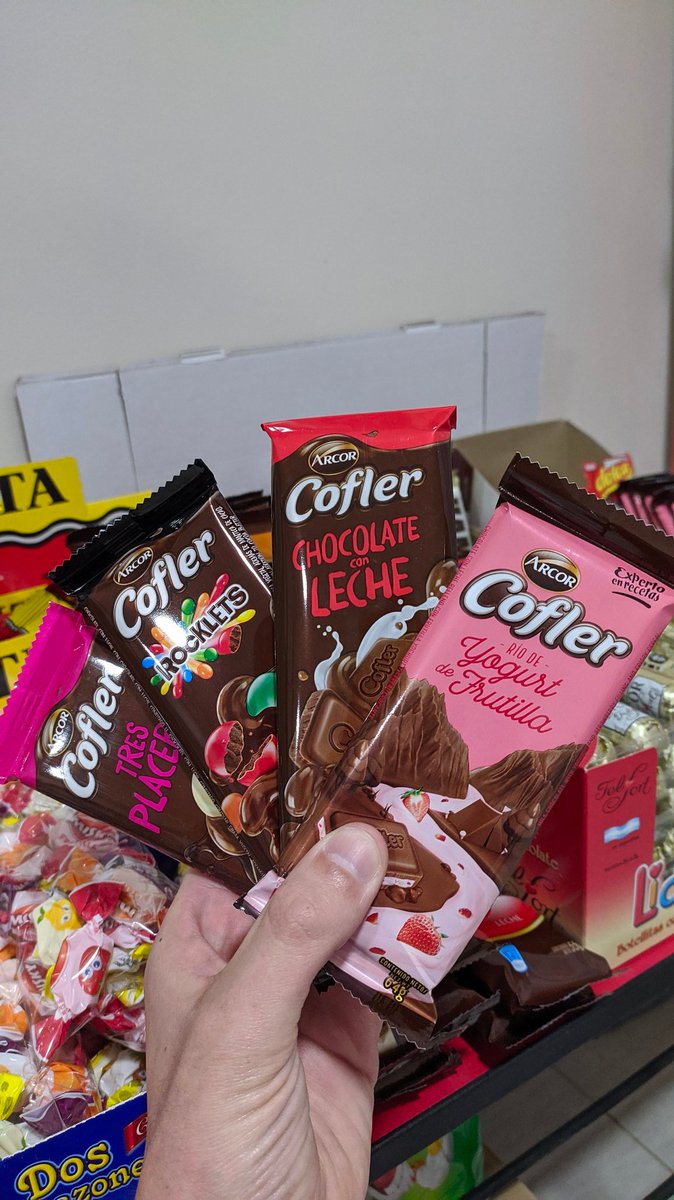 LucasDeDios14's tweet photo. Somos Panchi's Golos Delivery. Un pequeño emprendimiento con Golosinas, Postres, Bebidas y mucho más. Nos pueden encontrar en Instagram y Facebook. Y sino, un RT ayuda. Gracias!!! https://t.co/FXNcqplei9