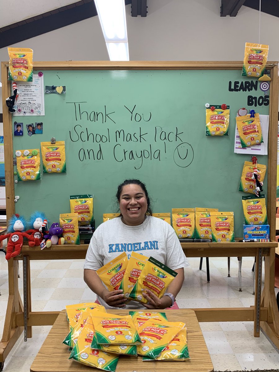 MsPowellteaches's tweet photo. Today I received my gift from @schoolmaskpack that I won from their giveaway! Talk about a great way to start my Monday!! My students were beyond excited to receive their own set of Crayola mask! I feel so blessed and thankful💛 #schoolmaskpack #808educate #maskup #kanoelani https://t.co/jfqtn4TSB7