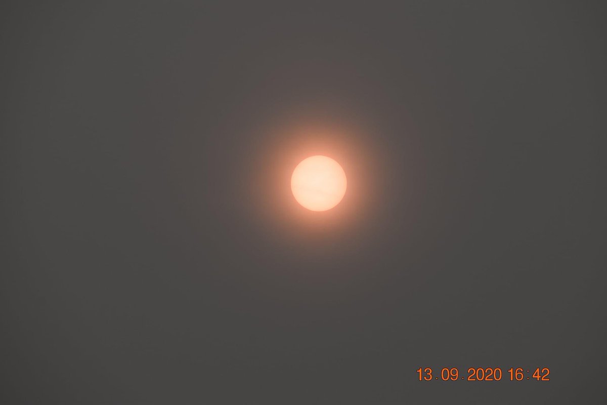 cowellp's tweet photo. @CNN @realDonaldTrump this is a picture of the sun at around 5pm , in Kelowna BC . https://t.co/9LRsXZZFGo
