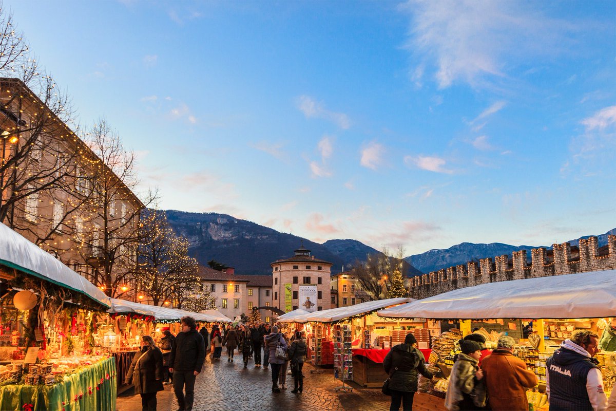 CNTraveler's tweet photo. We may not be able to visit our favorite European Christmas markets this year, but that's not going to stop us from dreaming about them. Check out our full list of favorites here: https://t.co/qSNTqkesjr https://t.co/z7uu1tBUFj