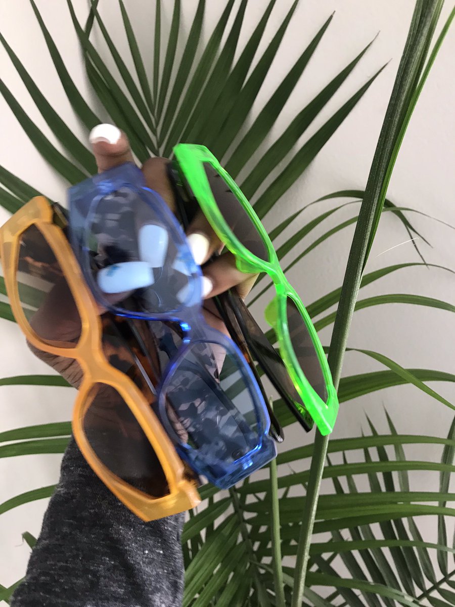 CeemoneySupreme's tweet photo. It costs 0.00 to retweet my black owned sunglasses company 🦋❤️
https://t.co/ibJfUhUC1n https://t.co/D0DyAV2iKm