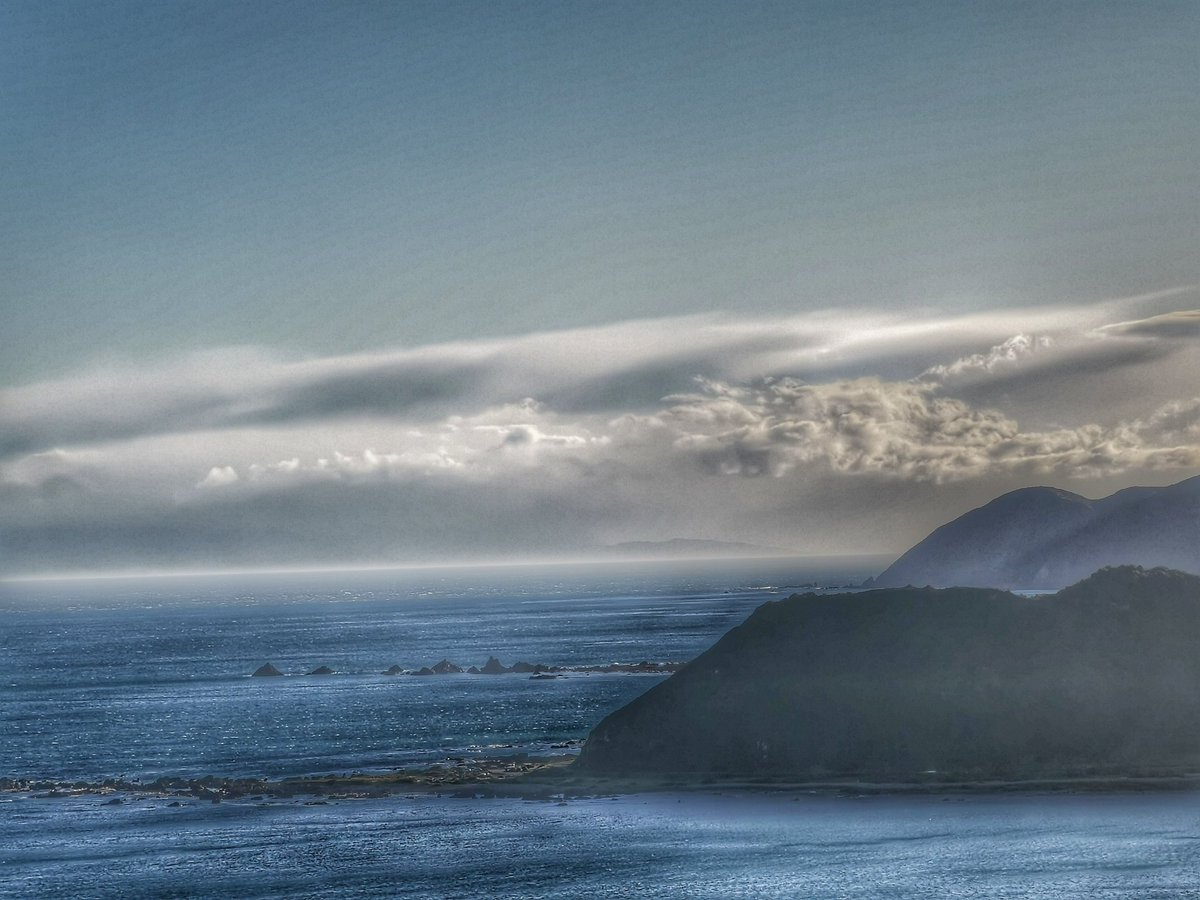 WildBayNZ's tweet photo. Watching the evening start to come to a close from Moa Point is something I find relaxing.
Enjoying the outdoors is many times better than staying inside.
#MoaPoint #CookStrait #Evening https://t.co/2GAZ2tt1rs