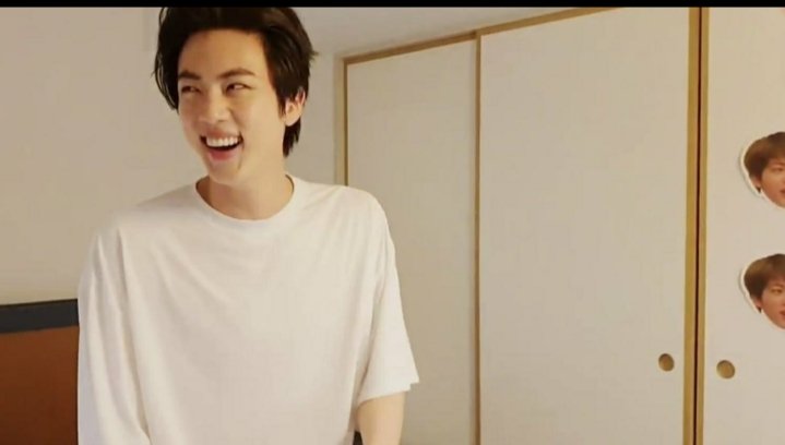 Seokjin reaching maximum level of happiness, a very important and healing thread ;