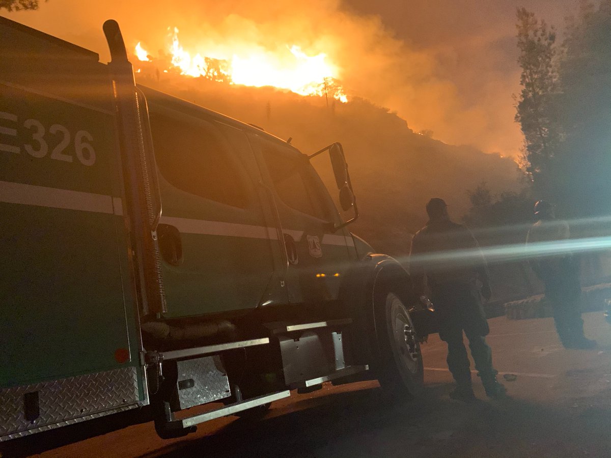 Strategic firing operations are taking place to protect the infrastructure around Mt. Wilson. The firing operation is going as planned. Firefighters are taking advantage of favorable weather conditions. Crews and equipment will be staffing the #Bobcatfire throughout the evening.