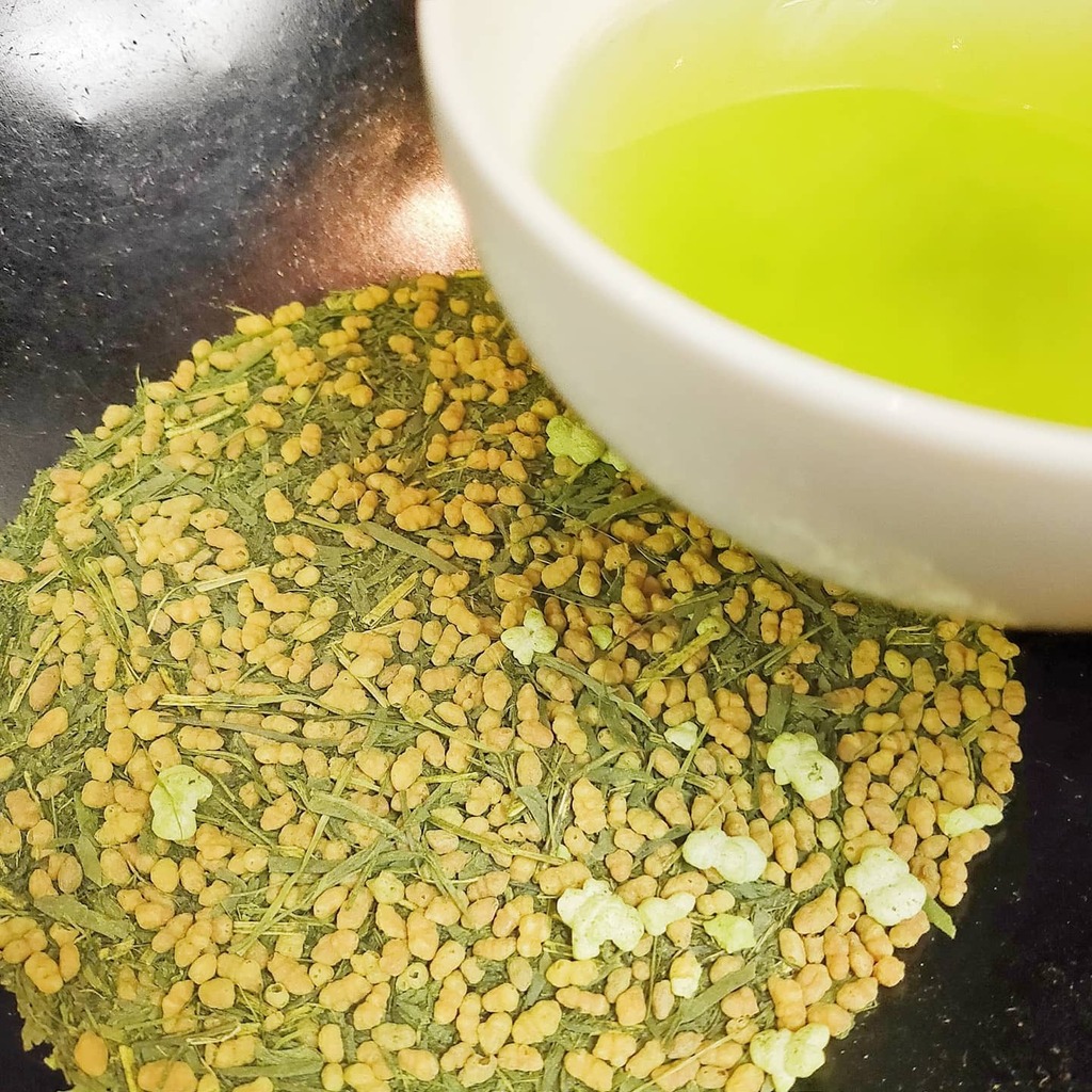 KikkosanOsakaya's tweet photo. 抹茶入玄米茶🌱Green tea and brown rice are the best partners💕
.
.
#tea #teashop #greentea #teautensils #matcha #japan #japanese #tokyo #meguro #yakumo #日本 #茶 #抹茶 #緑茶 #茶器 #東京 #目黒 #八雲 #都立大学
#玄米茶 #brownrice #flavortea #blendedtea #フレーバーティー https://t.co/3We30e6IEg