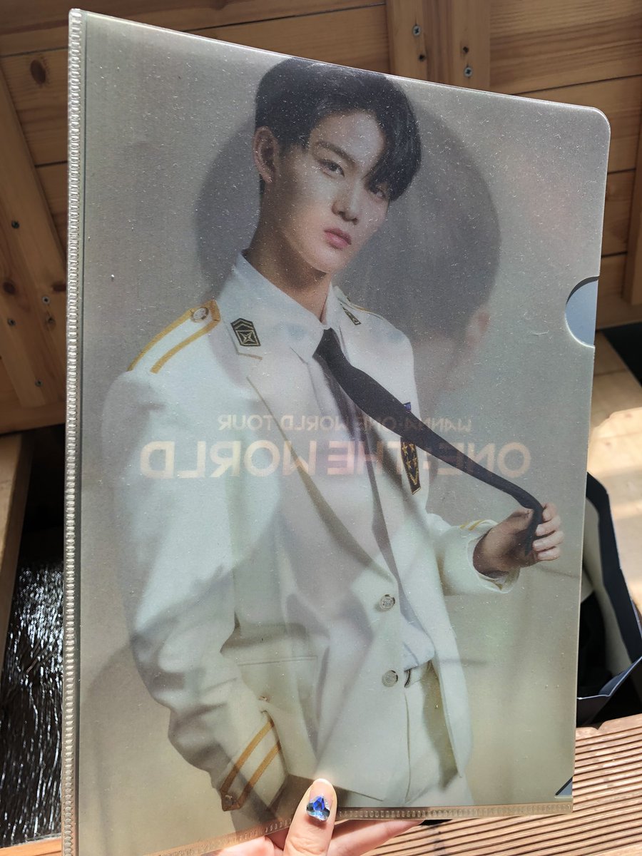 xxkitchring's tweet photo. 배진영 원더월드 홀로그램 엘홀더 0.3
플레시아 등신대 0.3
지마켓 엽서 0.2
모두 운미포 
구매문의 DM

#워너원 #배진영 #굿즈판매 https://t.co/quwHxFDrJE