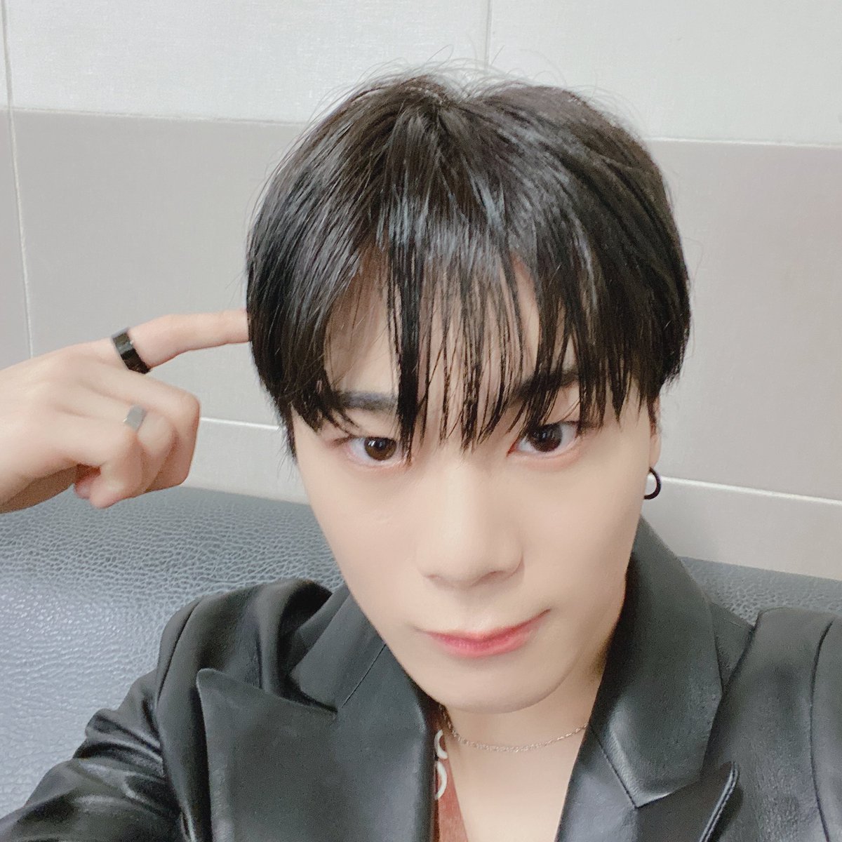 ASTRO_Staff tweet picture