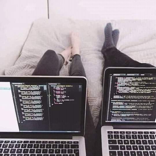 Mahmod_Raouf's tweet photo. كوني له HTML .... يكن لكي CSS 
#محمود_رؤف 
#غزل_برمجي 😂❤ https://t.co/sM6lUQTMde