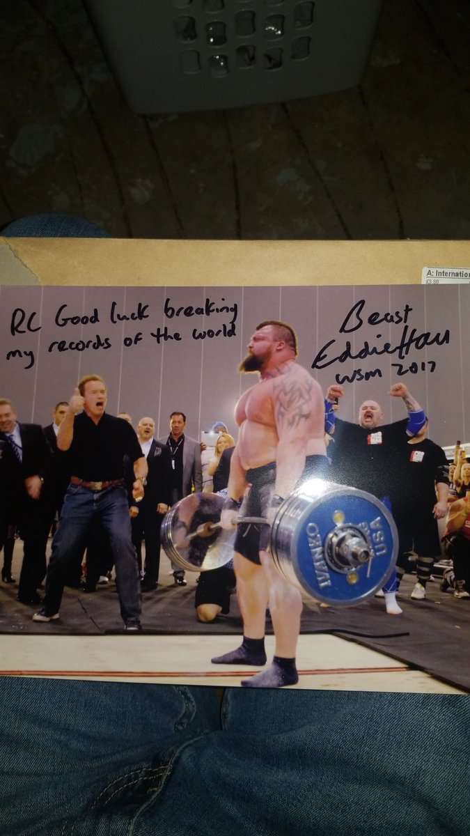 Rc79378142's tweet photo. Look what I got I'm so happy @eddiehallWSM @WorldsStrongest https://t.co/DmJquPa7za