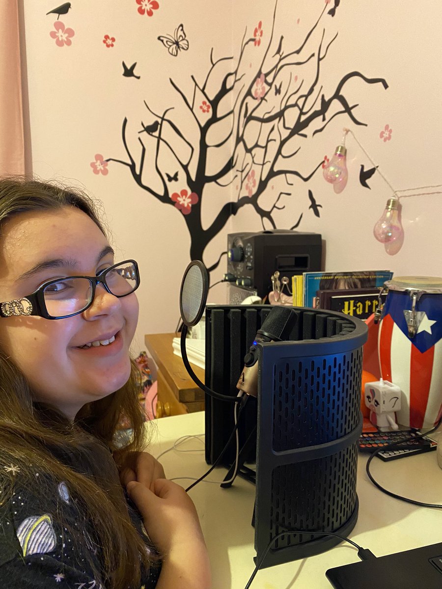iamjohannacolon's tweet photo. When school work and chores come first so you do your auditions in your pjs! #childactress #johannacolon #latinasinfilm #representationmatters #boriqua #workhardplayhard #lilangelsunlimited #m4l #thecomedyconservatory #troopzero #feelthebeatmovie #euphoria #voiceover https://t.co/qlNiUaPb9t