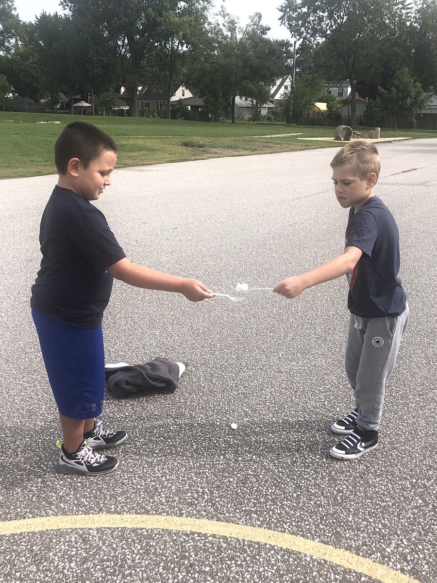 mrszaccsclass's tweet photo. We had such a blast competing in the “Cotton Ball Race” this morning. Each time they dropped it, they had to do 5 jumping jacks! Afterwards the students came up with a few more games using a cotton ball and spoon. #thinkers @DrDSuzukiSchool https://t.co/NcyyOPJUH5