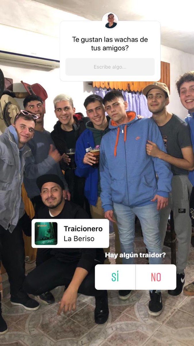 Aguiwrre's tweet photo. Cuando uno de los pibes se come a la q no tenia q comerse https://t.co/s9Qz3aP83Q
