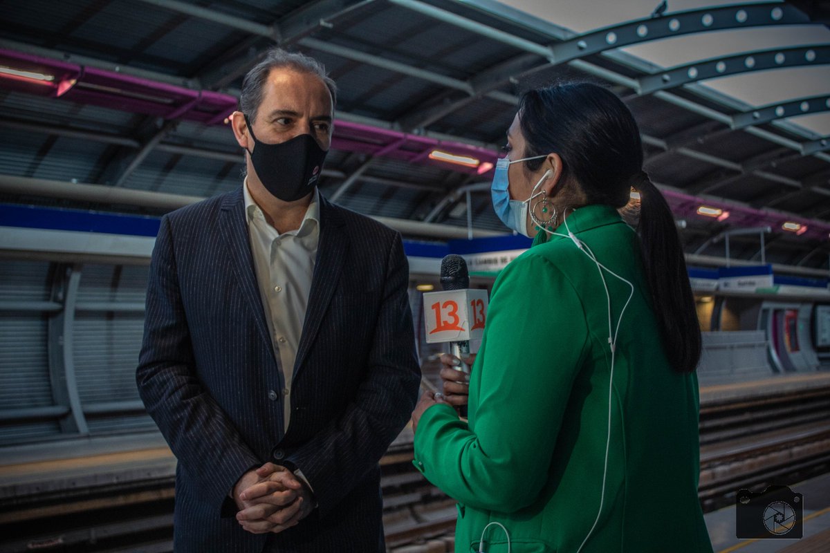 HaamJesus's tweet photo. Además de fotografiar, hablar y entrevistar a Hutt, también pude lograr lo mismo con el presidente del metro, Louis de Grange, he aquí algunas fotos también de eso. https://t.co/wHio1wFbGz