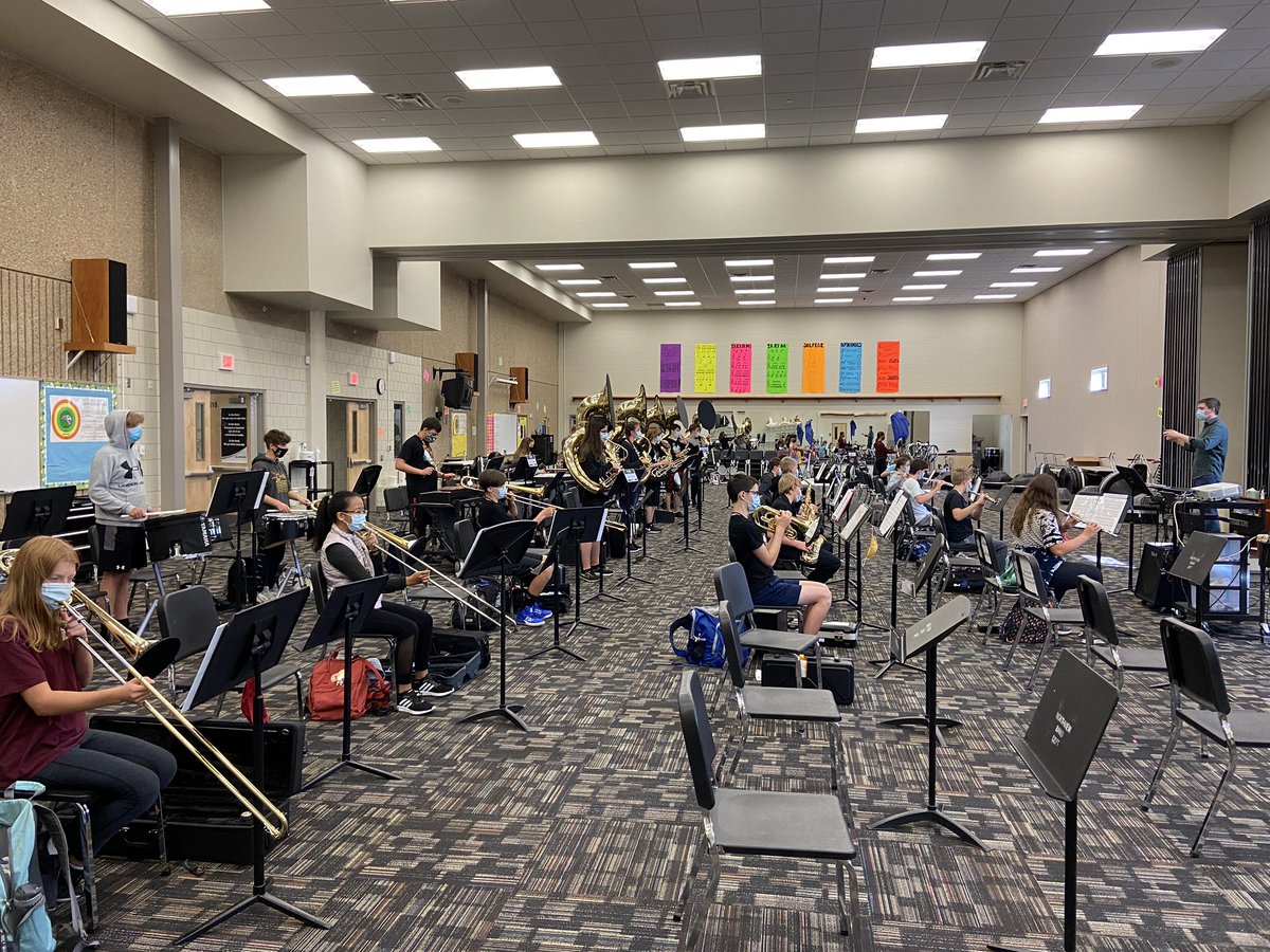 NVMS_Band's tweet photo. Having a student teacher means I can snap some pics during 9th grade band! #hybridband #DistantButTogether #itsagreatdayforband https://t.co/GNzLBUlr5M