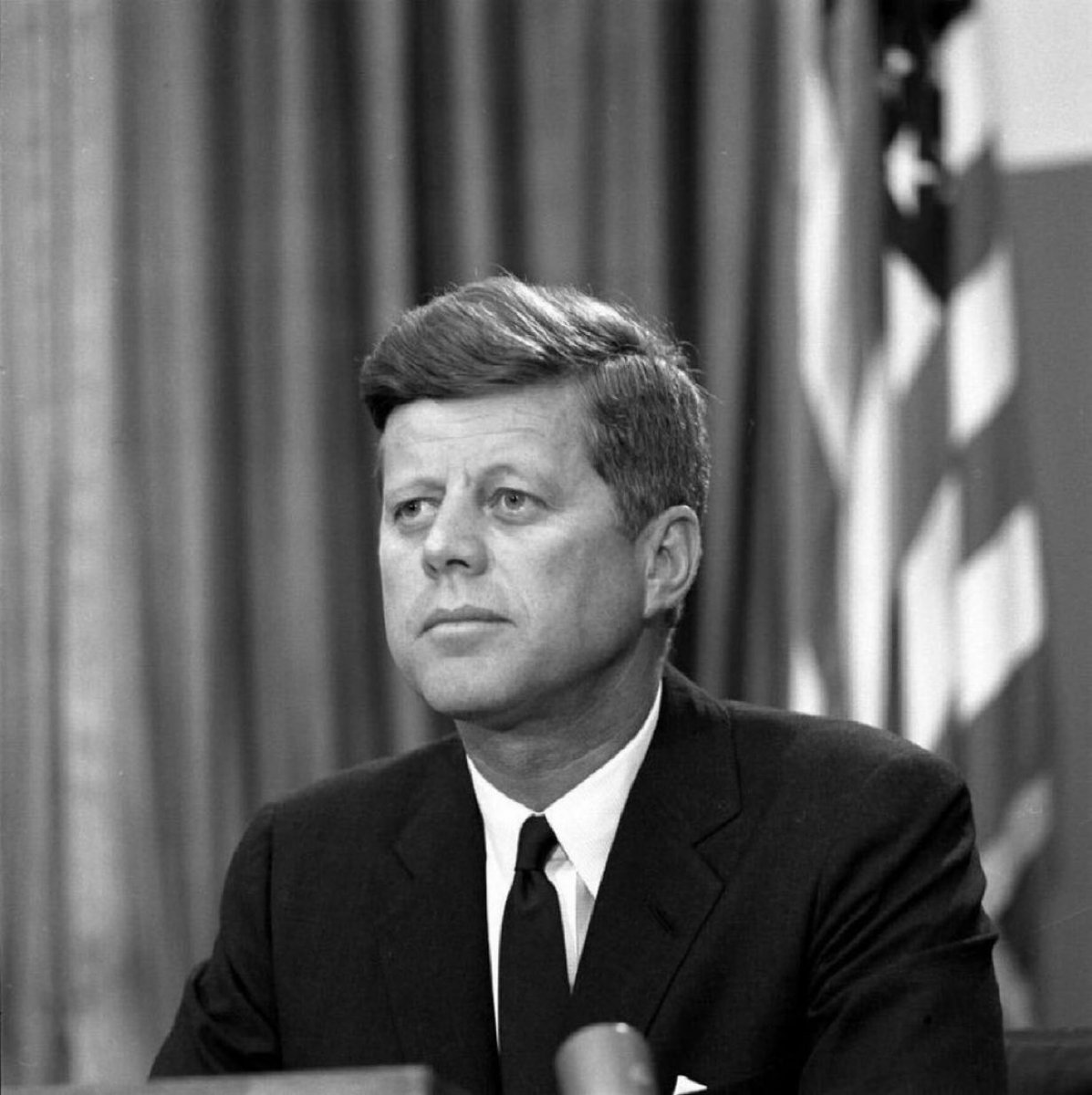 ValaAfshar's tweet photo. Too often we enjoy the comfort of opinion without the discomfort of thought.

—President John F. Kennedy https://t.co/5Bmnm9L0mU