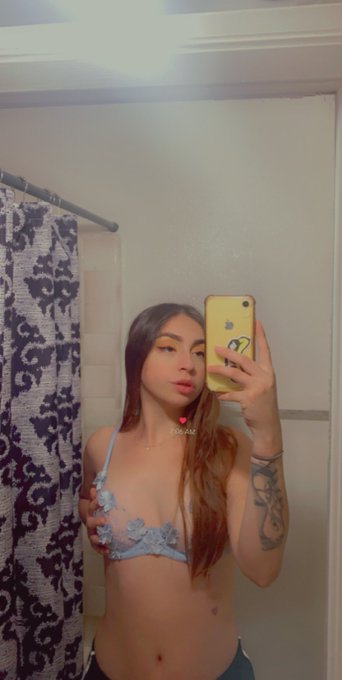 Baby you should let me love you 🖤 https://t.co/941DLvwoTk