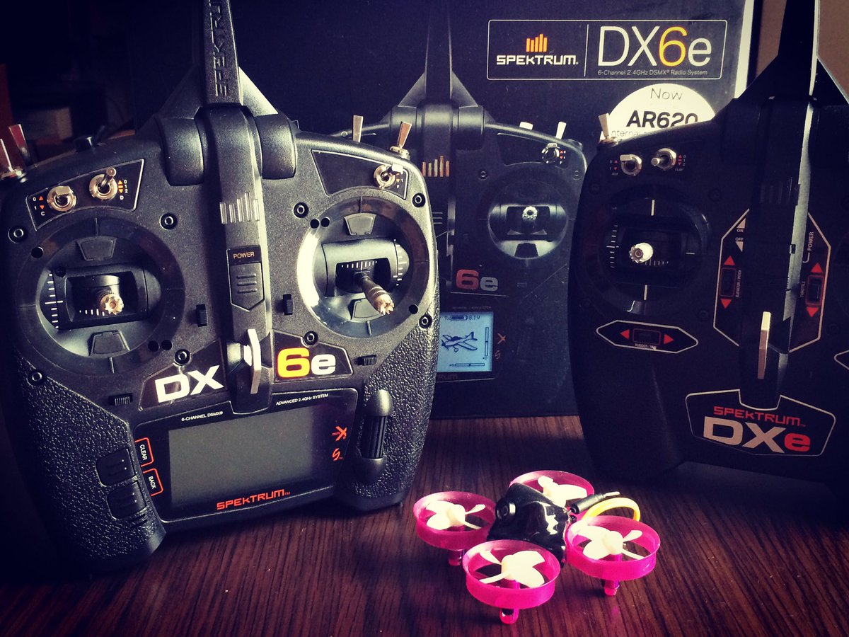 terubuil's tweet photo. spektrum DX6e 買いました!
inductrixのために!
#inductrix #inductrixfpv #spektrum #dx6e #silverware #tinywhoop https://t.co/mMOS9LJ9V5