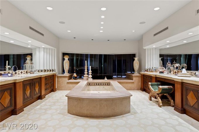 Can someone lend me 14 million dollars for this house in Vegas? 😅😍  man the porn you could film in a