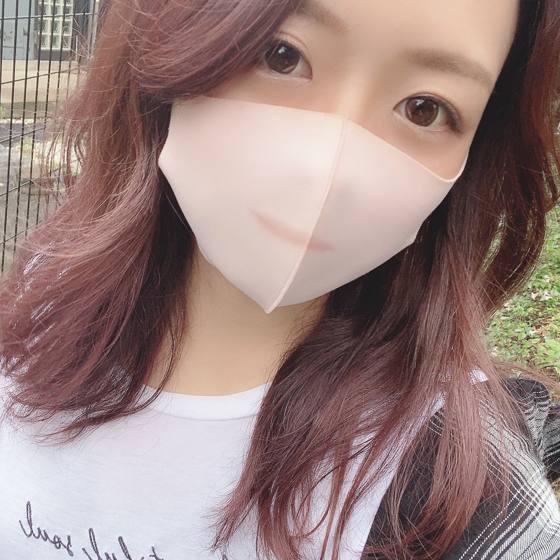yuu_ONECHAN's tweet photo. やーっと美容室に行けた！💇‍♀️

髪の毛ぴんくに
染めてきた～😊💓

満足満足ぅ 🙆‍♀️💓

#ピンク髪 #美容室 #ガールズバー
#錦糸町 #ワンチャン https://t.co/3yVOwAmcHX
