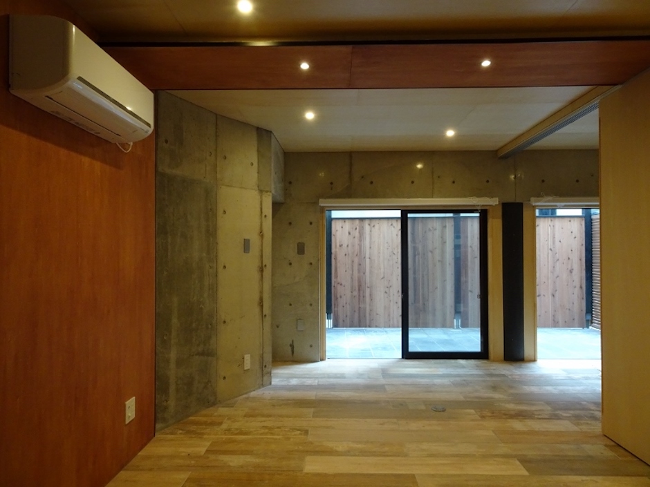 hikari_sd's tweet photo. ／
ATELIER 3714　
リゾートライクなテラス付きの1階部分
＼
建築家のアトリエをリノベーション！
2017年に実施されたプロジェクト「ATELIER3714」。
こちらの テラス付き1階部分が空きました!！
https://t.co/wU5odGuE2D https://t.co/hloPiYJGYK