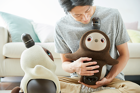 SORACOM_PR's tweet photo. 9/17木曜開催！SORACOM Conference Connected. 
朝の基調講演では、社会をより良くする「つながる」新サービスと、昨今の社会状況下での進化をソラコムCEO玉川から伺います。

ゲスト：スターバックスジャパン、WHILL、GROOVE X https://t.co/mUV5oFLlbG