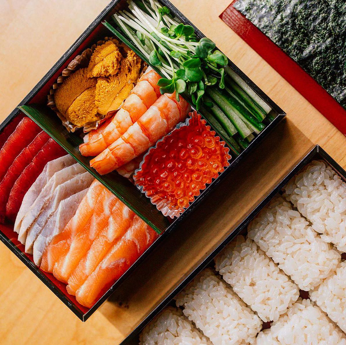 cloqu2's tweet image. Sushi Tama #LA Offers #Sushi from Chef Hideyuki Yoshimoto who spent more than a decade at the world-famous Tsukiji Fish Market. The menu is built to change and scale in price.

source/ timeout.com
image/ la.eater.com

Follow us on 👉🏻👉🏼👉🏽👉🏾👉🏿 @cloqu2