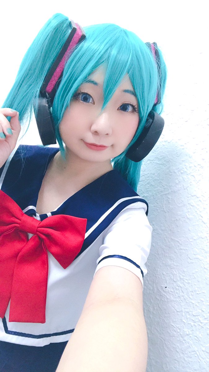 itsumuimon's tweet photo. ミク自撮り2枚です✨
#いつむ #コスプレ #Cosplay #VOCALOID #VOCALOID2 #初音ミク #Hatsunemiku #ProjectDIVA2nd #自撮り https://t.co/ijrf43Z2HH