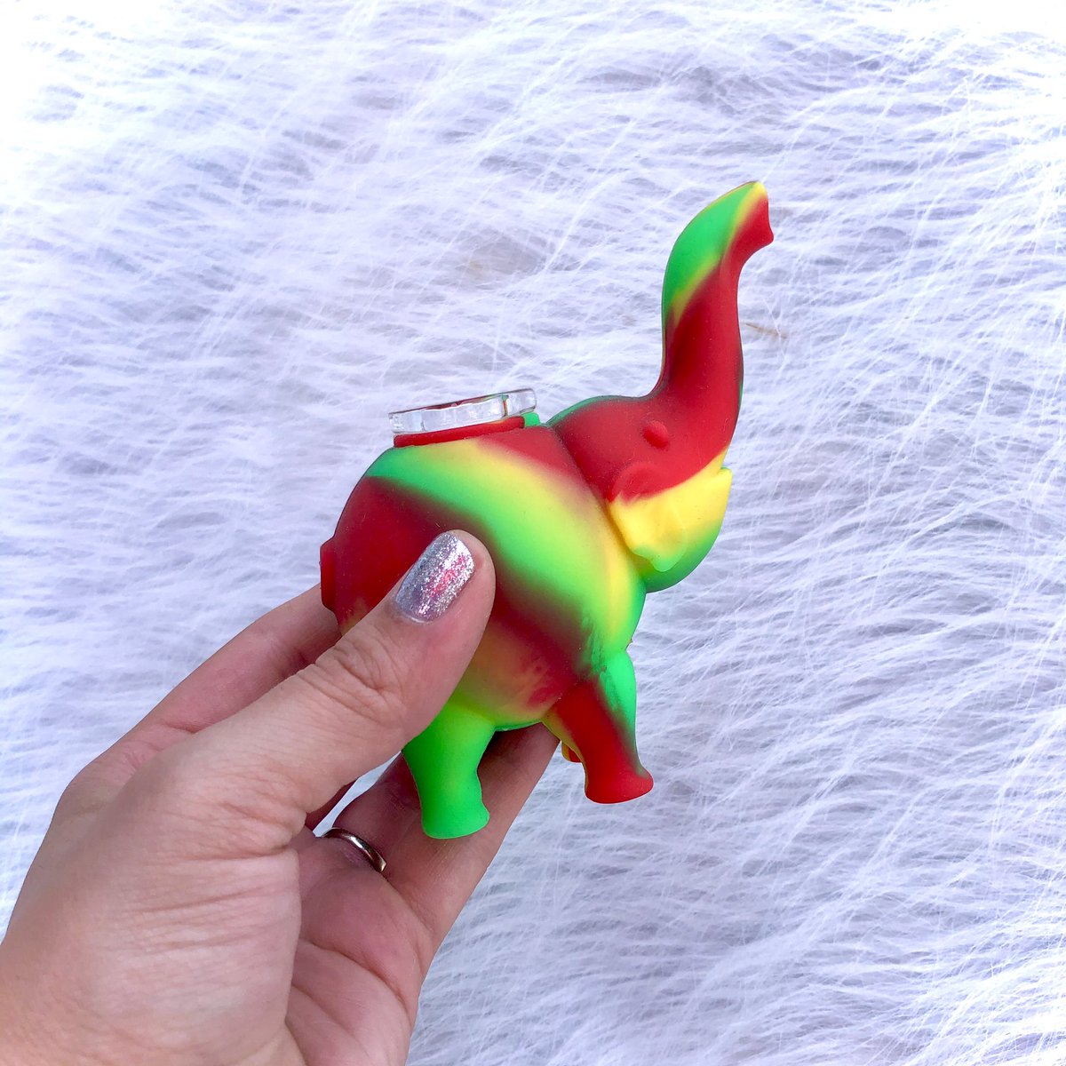 puffpixies's tweet photo. elephant pipes ππ https://t.co/T65UPi3YBX
#stoner #elephants #elephantpipe #silicone https://t.co/CXMpAAtnxc