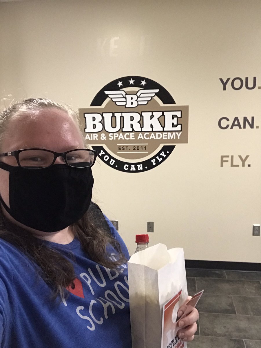 kelseyleemathed's tweet photo. Happy Monday!!
I’m going to start highlighting some of my favorite places in the building. Today’s spotlight is the Burke A&amp;S Academy! A long day called for popcorn and a staff meeting here. Hope you had a great day!!
#BulldogRemoteLearning #iteachmath #BulldogPride https://t.co/mM8SQvh55x