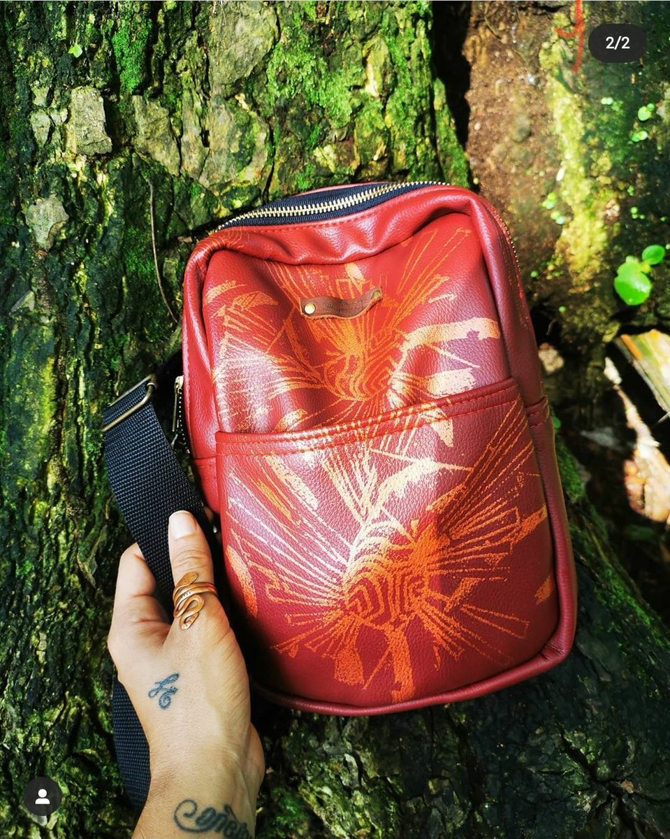 heavymannaz's tweet photo. Review from our newest collector #Earthandmoon

"@heavymannaz created a collection to bring environmental awareness to the 
protected land of goat island and other surrounding areas ofjamaica." 
https://t.co/475xQFOPgW 

#shoplocal #madeinjamaica 
#fashionandenvironment https://t.co/6JAlJtT7NH