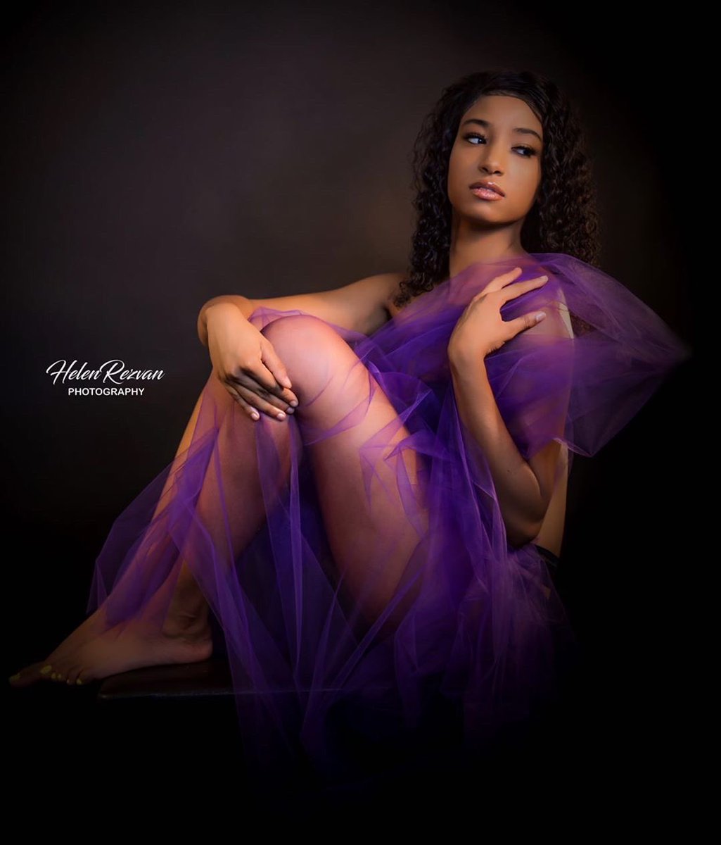 Letsbedesi's tweet photo. Pics from a recent shoot of mine #DesireeParker https://t.co/vSwumWgN7S