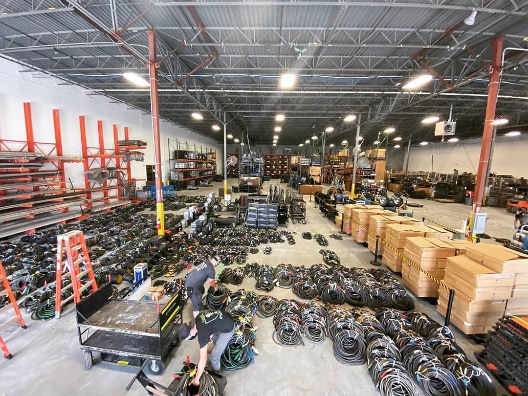 MBSECO's tweet photo. Making it happen with @jeffk728 and @logicbehindthelighting
#mbseco #mbsequipmentco
#gripandlighting #lightandgrip
#lightingcrew #lightingequipment
#iatse #filmlightingelectricians
#filmlights #filmcrewlife #gaffer
#riggingelectric #griprigs
#setlights #setlighting #gafferlife https://t.co/dZusf373Mz
