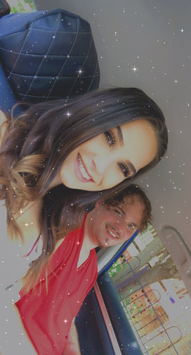 ali_bae98's tweet photo. So thankful God blessed me with such an amazing husband who is also the most loving daddy. We are so lucky to have you!💕👨‍👩‍👧‍👧
@TManeeveryday https://t.co/xQt5ZciPu2