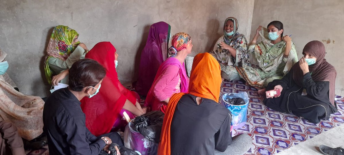 TrachomaHyd's tweet photo. During Awareness Week, the PTEP team reached out to the transgender community of District Kamber Shahdadkot for advocating health &amp; hygiene practices in order to prevent the contraction of trachoma. Hygiene and Cleanliness kits were also distributed. https://t.co/kgTITgcgNS