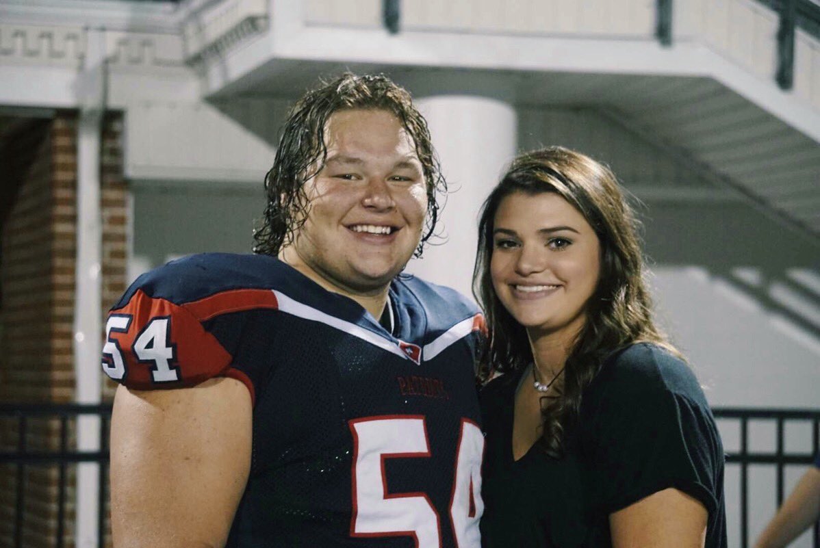 MikalGodwin's tweet photo. Screaming Happy 20th Birthday to @Alpha_Carroll !!! ILYYYY foreva 🥺🥳💗 https://t.co/DjenBOUJgE