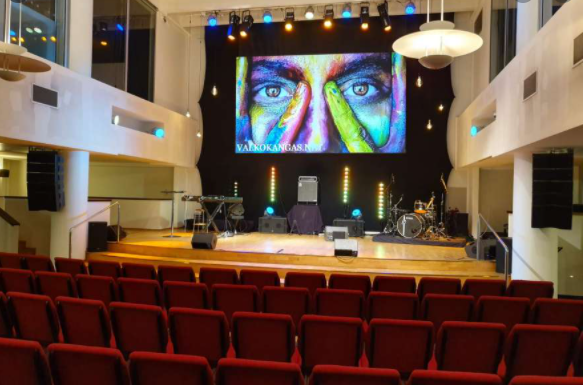 kiraninfosys's tweet photo. Turn on the show with dnp Supernova

The church has stage with dnp Supernova projection screen with modern lights &amp; sound equipment so everyone can enjoy the show.

#dnp #supernova #projection_screen https://t.co/TKcdLxLcOq