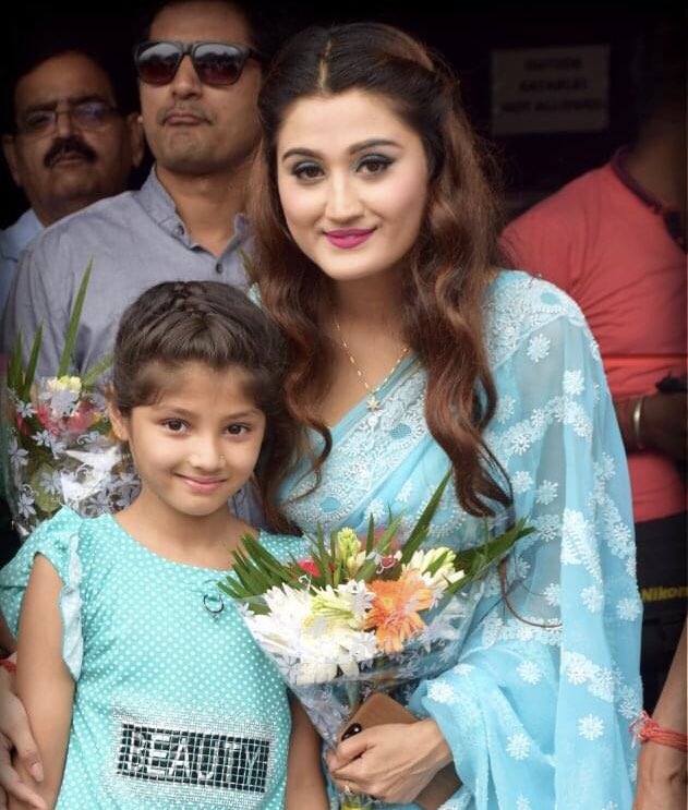 himshrri's tweet photo. They say from where I got the inspiration, I say from the love and support of such purest hearts. #throwback Major Nirala Rishikesh Promo launch.
#himshrri #Auditionopen #filmmaking #beastarwithus #movies https://t.co/5IfhQMIxEi