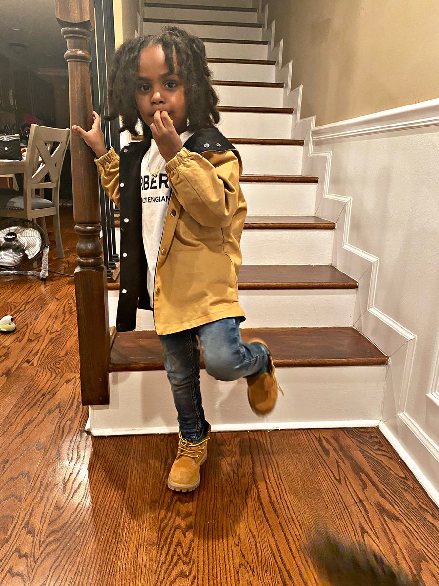 prettyylo's tweet photo. Don’t Play Wit That Boy He Is Not One Of Them🍞🥰🤞🏼 https://t.co/JEtWAvqS3t