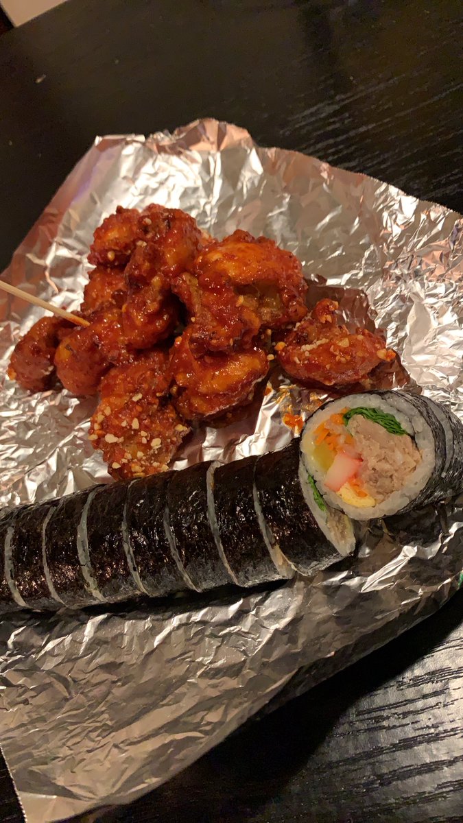 bee_ko_ki's tweet photo. beeの片付けをしにお店に…

なんか少し寂しいなぁ。と思いつつ酒を排水に流してます…

Aコープに来てる韓国フードのキッチンカーのチキンとキンパがうんめぇ。

いってみそ��� https://t.co/ZqN11dHb0k