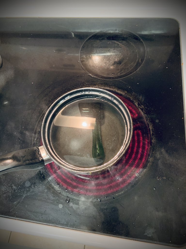 Apparently, this is how you clean a glass pipe... #420friendly https://t.co/OzljrS6y1a