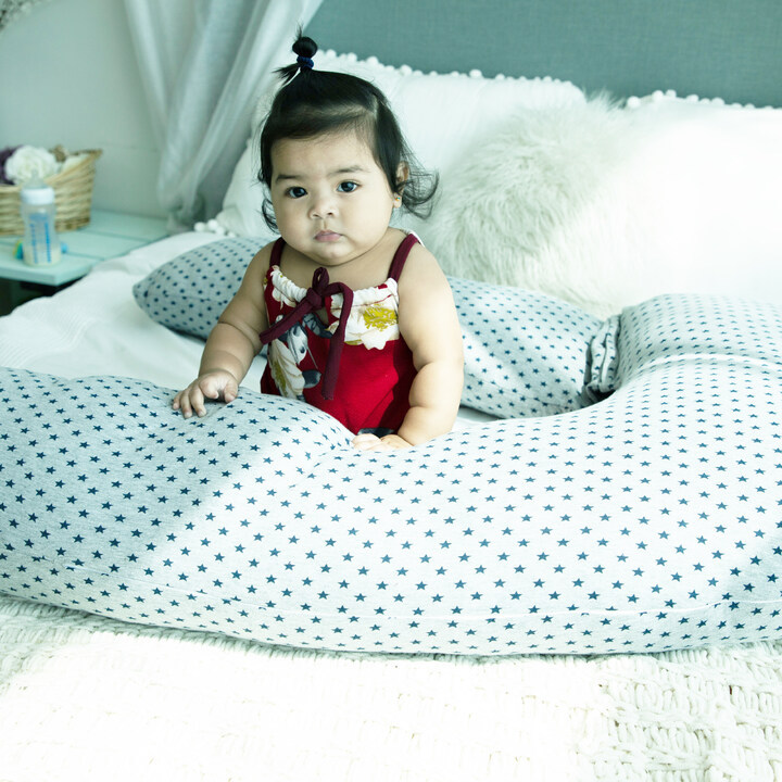Pharmedoc's tweet photo. Our pregnancy pillow will be valuable even after your delivery as it will be helpful to put your baby in the correct position. 👶🏻
.
.
.
#pharmedoc #pregnancypillow #pregnancyjourney #pregnancyglow #cutebabies #toddlermomlife #toddlergirl #girlmomlife #babygirls https://t.co/aRNSziBJTK