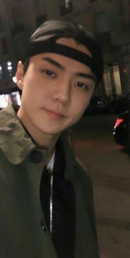 what your camera roll would look like if oh sehun is your boyfriend: a thread: