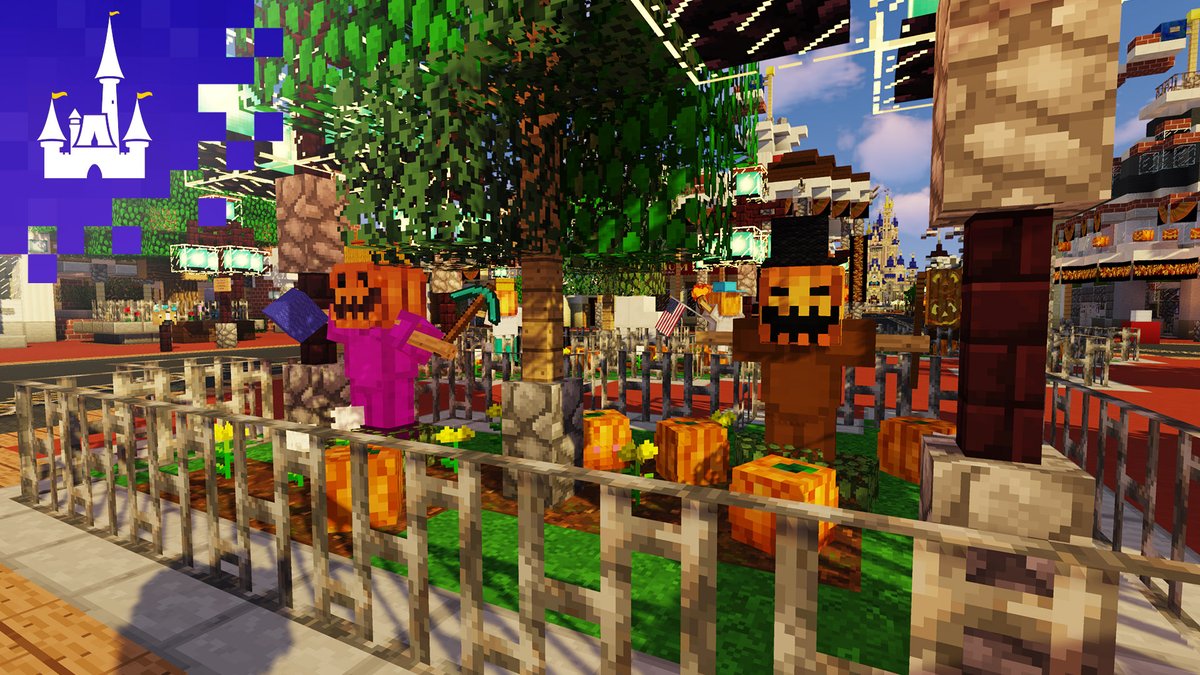 MinecraftParks's tweet image. Fall is just around the corner and Magic Kingdom park is looking extra festive this year!