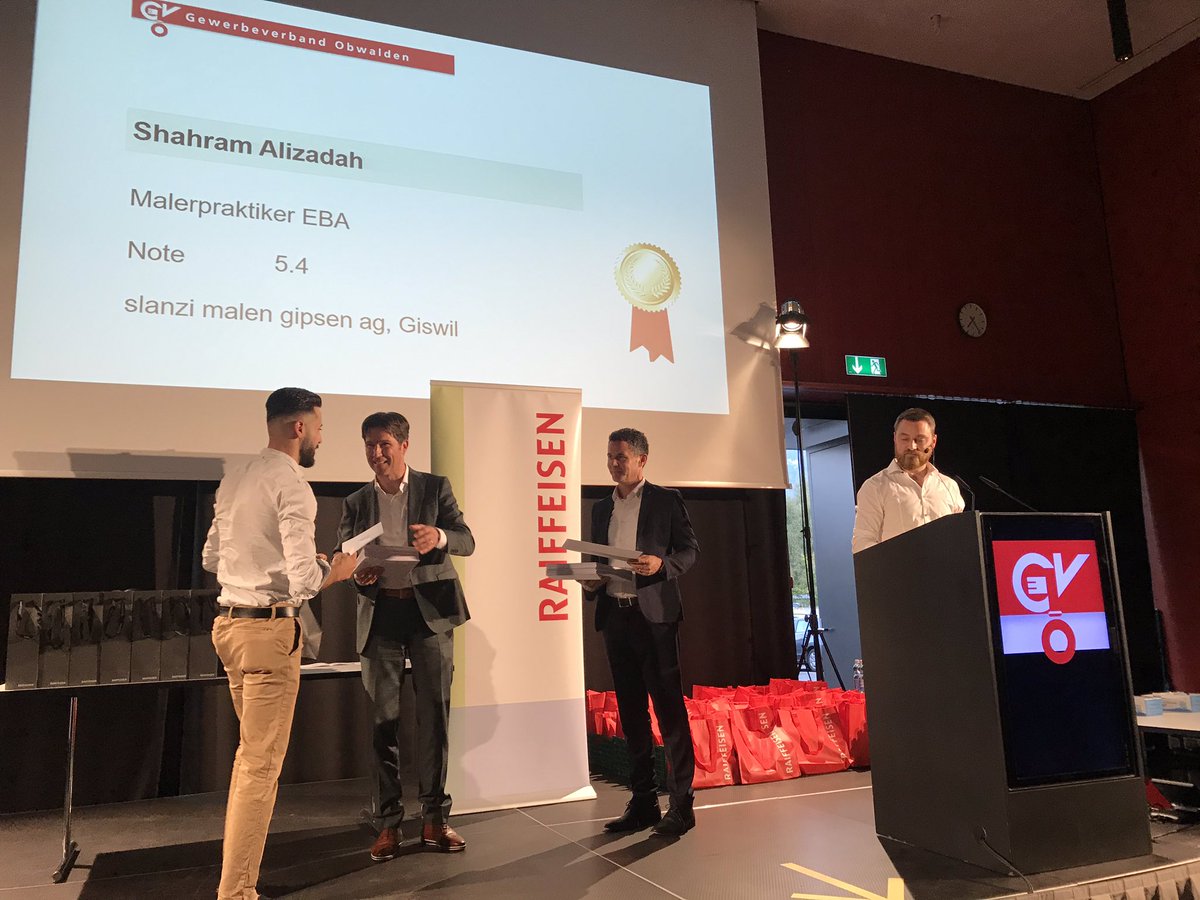 UBurch's tweet photo. Der #Gewerbeverband_Obwalden ehrte die 55 besten Lehrabgänger/Innen (Note >= 5.4) mit Lehrort #Obwalden. Alexandra Fischoeder, #Hotel_Kommunikationsfachfrau EFZ schloss ihre Lehre mit der Maximalnote 6.0 ab. Gratulation an alle #Lernenden und ein großer Dank an die #Berufsbildner https://t.co/Qhin2aHQgU