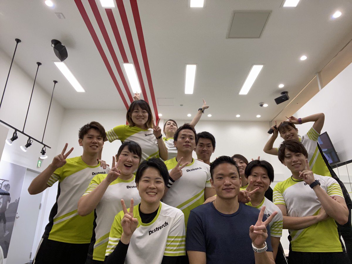 sethan2324's tweet photo. 金子さん
な���ばマルイ
新店のスタッフさん

1ヶ月半アリオ八尾で一緒に働いてくれました😊
最後お手紙もらって
実感。
あー寂しいな。

1ヶ月半ありがとう😊
オープン楽しんでねー！！

#写真は金子さんと柳曽くん
#ドクスト
#アリオ八尾
#なんばマルイ https://t.co/l4NuxFwSRh