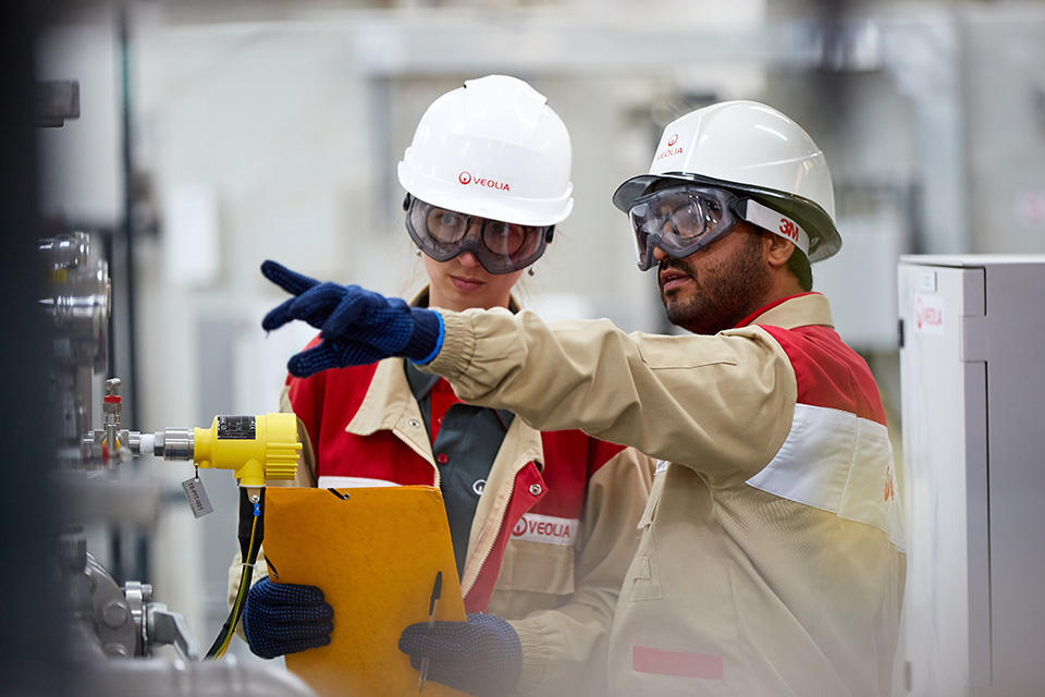 Vivian_AMIEL's tweet photo. En France, comme dans le monde entier, tous les collaborateurs de @Veolia sont mobilisés pour améliorer la perception des risques. Pourquoi ? 1 seul objectif commun : le 0 accident.

#SemaineInternationaleDeLaSécurité #AlwaysInSafe

@Veolia_FR https://t.co/LgKbCUk0V8 https://t.co/OC6mtE9eMa