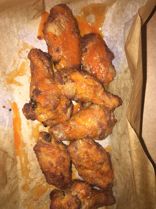 Ate good tonight! https://t.co/95i9MpmWpw<a href="/tag/transdayofvisibility"class="tags"><span>#transdayofvisibility</span></a>