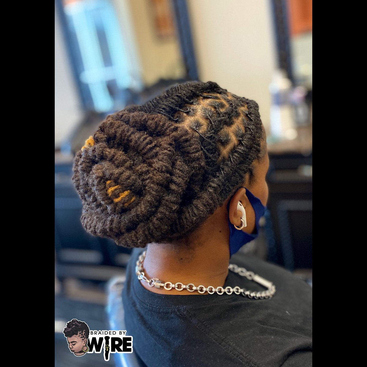 braidedbywire's tweet photo. When your locs are long and can’t touch your collar at work, a #BarrellRoll updo will always do the trick.. 😉 #BraidedByWire https://t.co/I4K8bvqvjS https://t.co/yRqVssFgm2