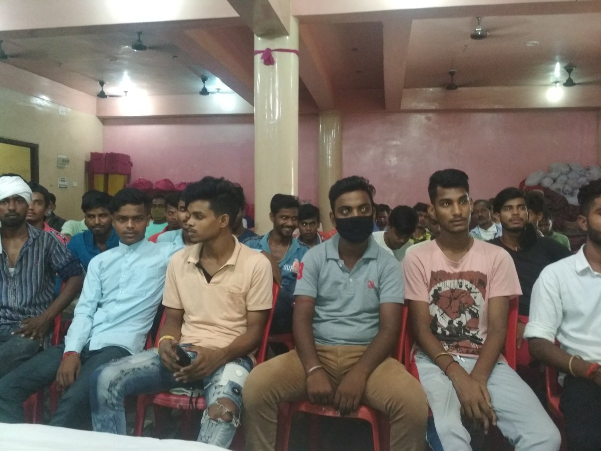 NALANDAAAP's tweet photo. आम आदमी पार्टी नालंदा बिहार बिहार शरीफ विधानसभा में बिहार प्रदेश अध्यक्ष @ShushilSinghAap जी का बैठक शुरू होने बाली है। https://t.co/00PzqZtG65